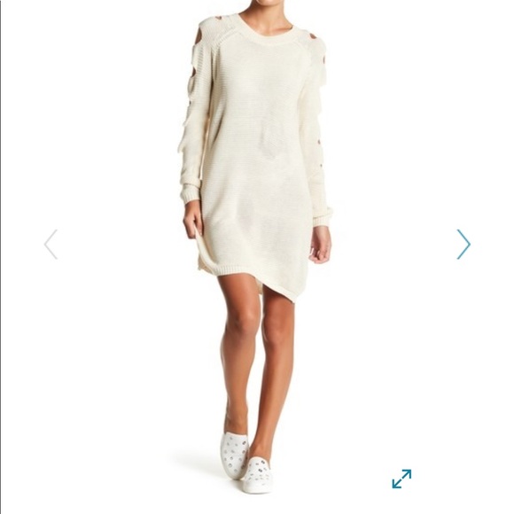 Dresses & Skirts - Long sleeved sweater dress